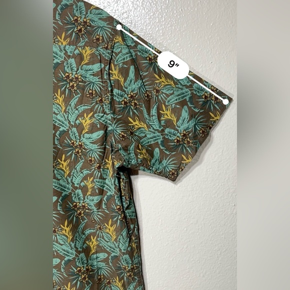 Earthbound Trading Co. Hawaiian Shirt Men’s L Button Down Short Sleeve Floral - Picture 9 of 14